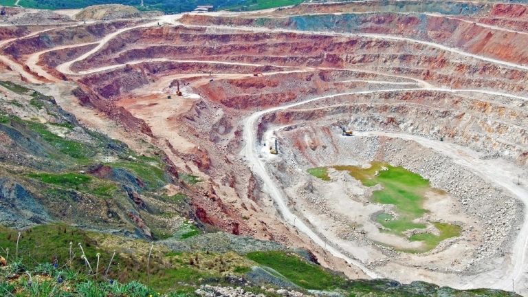 Honduras Bans Open-Pit Mining Operations