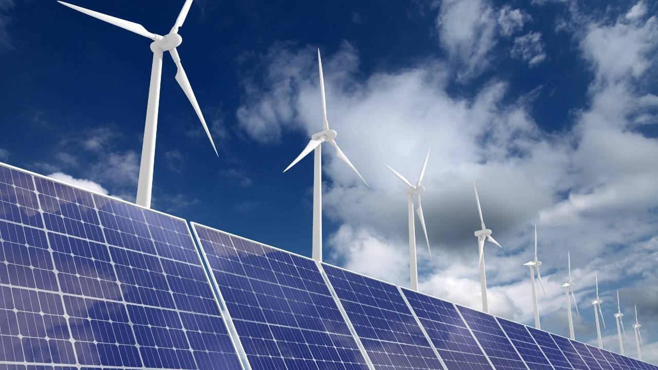 Clean Energy Rise One-third of Power from Wind, Solar by 2030