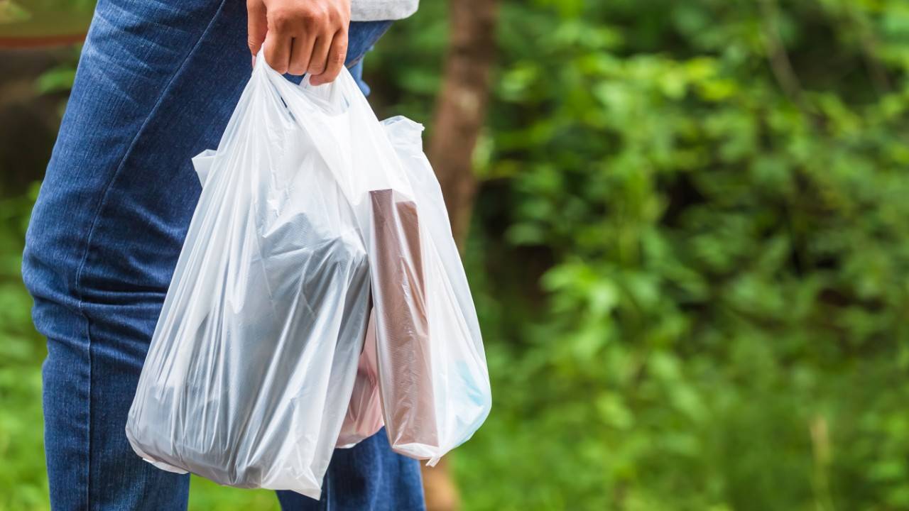 Colorado Governor Signs a Law Banning Single-Use Plastic