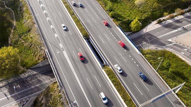 Detroit Launches First Wireless Charging Roadway for EVs