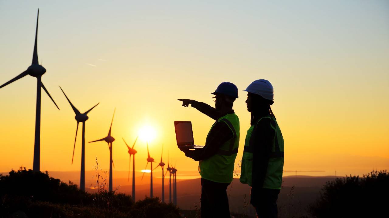 Environmental Jobs In Scotland To Soar As Country Aims For Offshore Wind Power By 2030
