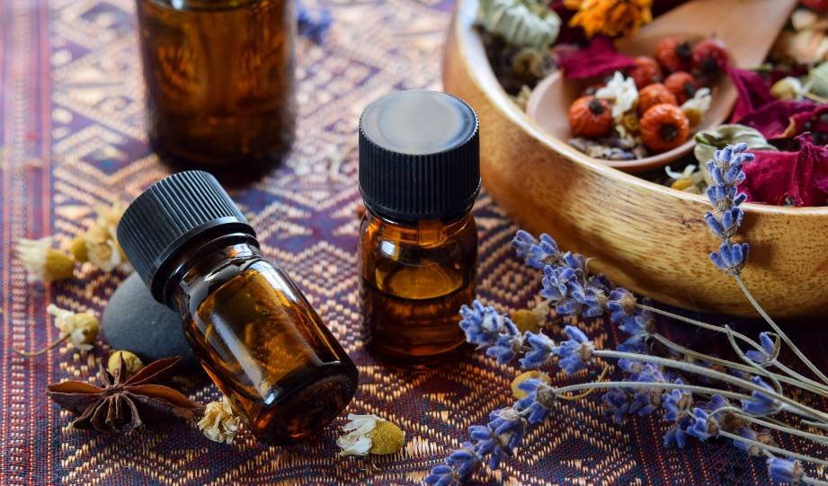 Essential Oil-Based Repellent Recipe