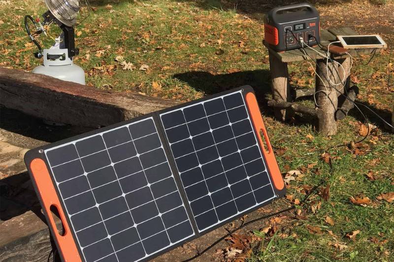 Jackery SolarSaga 100W with Explorer 500