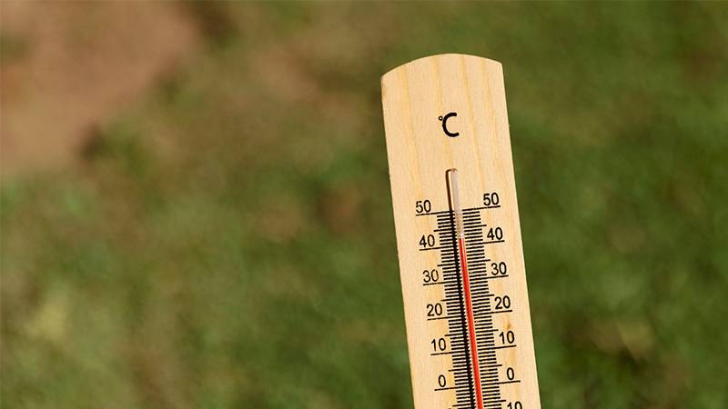 Temperature that is too high for a greenhouse