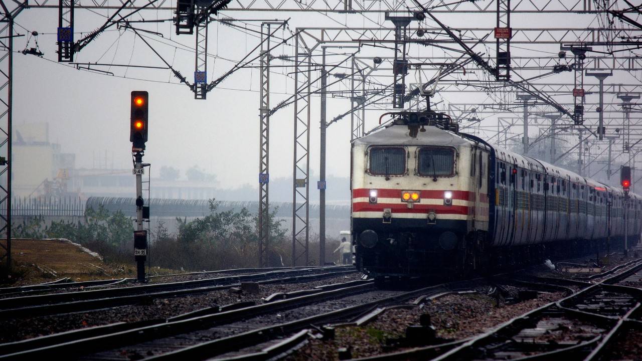 UK Rail Services Move Towards Renewable Energy