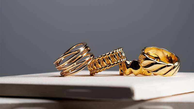 UK Royal Mint Transforms E-Waste into Sustainable Gold Jewelry