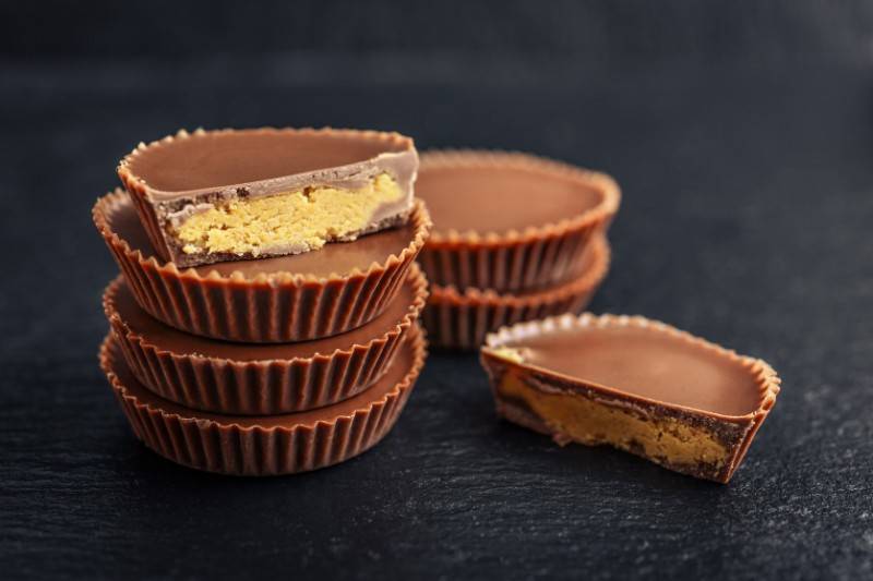 Vegan Dark Chocolate Peanut Butter Cups