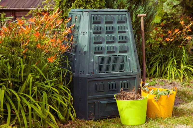 worm composting bin